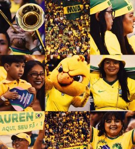 Mosaico composto por nove fotos de torcedores brasileiros vestidos de amarelo nas arquibancadas. Destacam-se uma criança com leque, torcedoras sorrindo, cartazes de apoio e a mascote Canarinho em destaque ao centro.
